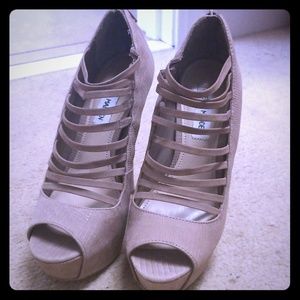 Steve Madden women's toupe booties
